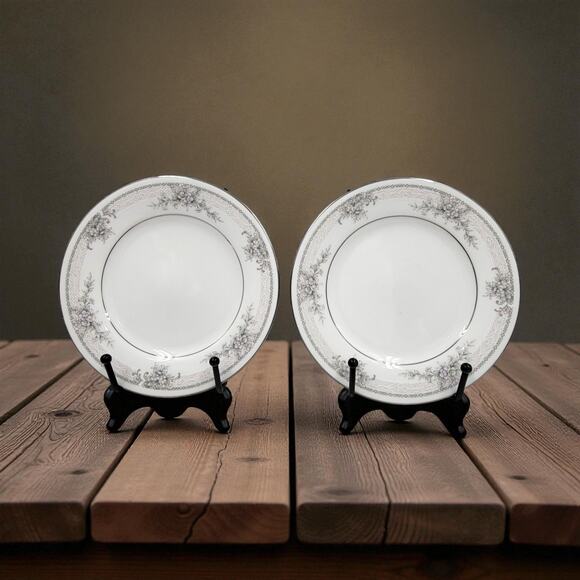 Noritake Sweet Leilani 3482 Bread & Butter Plate 6 3/8" Gray Pink Roses Set of 2 - Picture 1 of 8